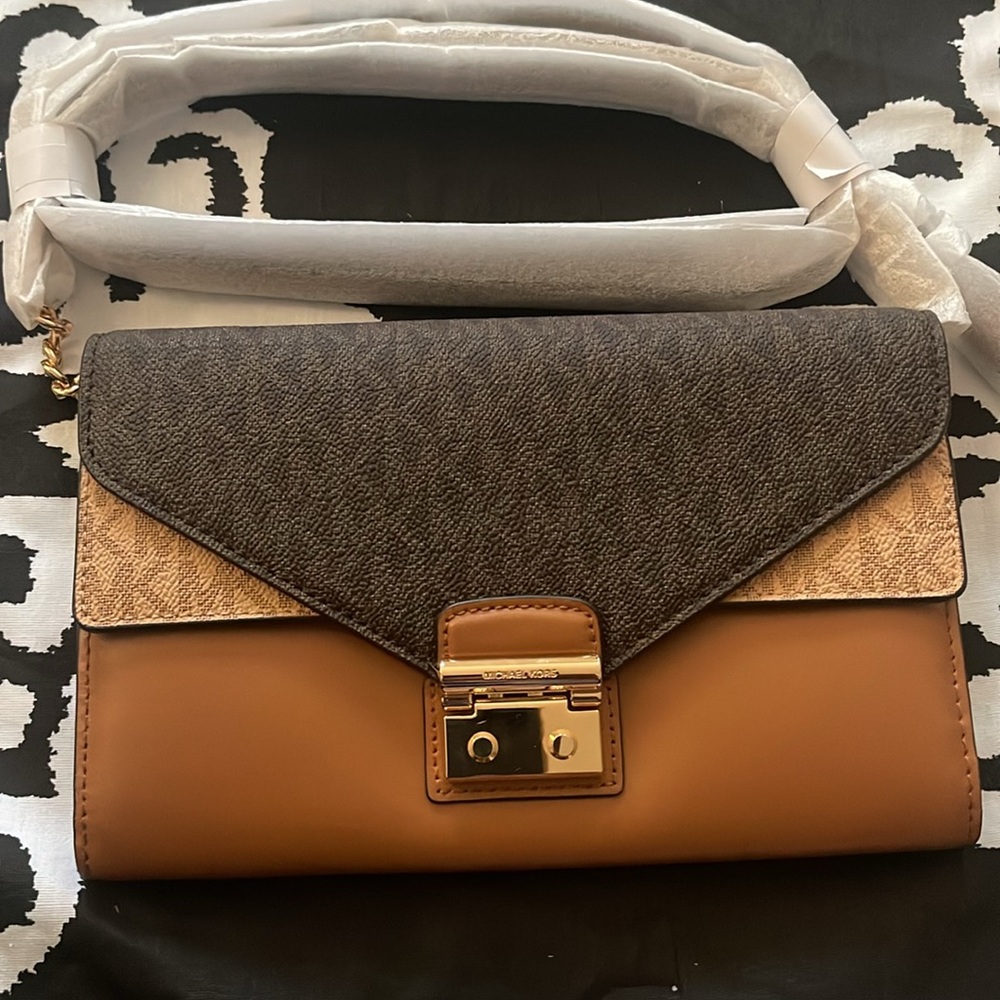 Michael Kors Sloan Large Leather Chain Wallet